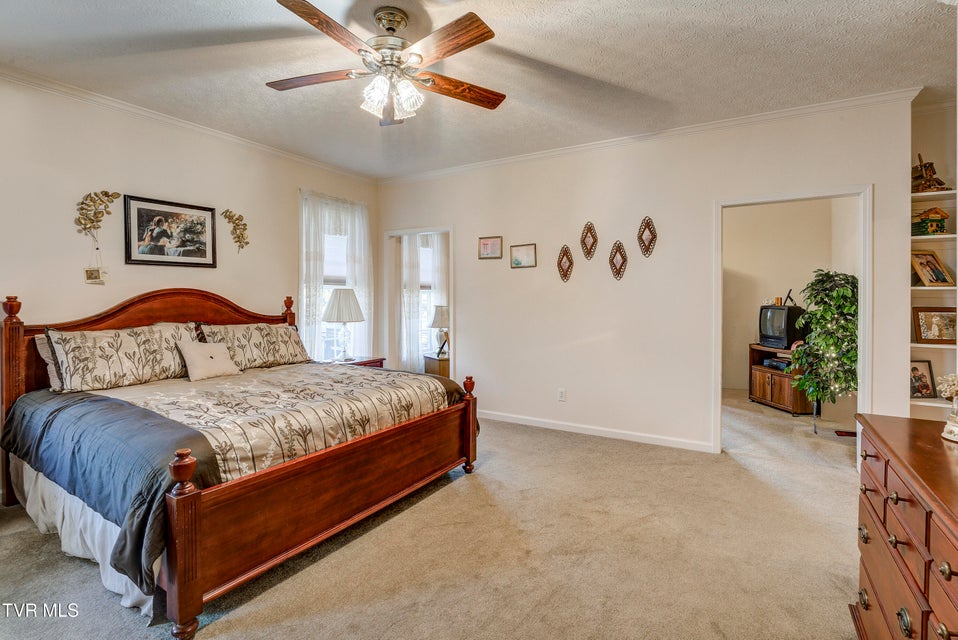 Photo #35: 395 Old Mill Road