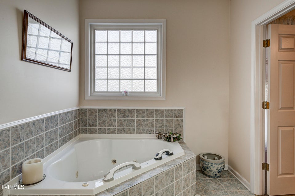 Photo #38: 395 Old Mill Road