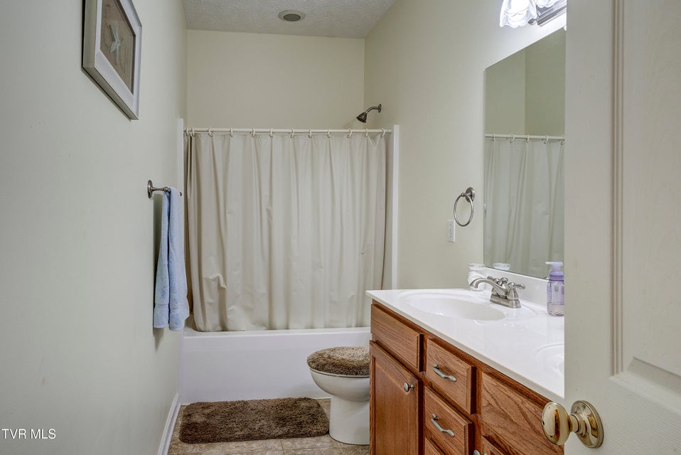 Photo #41: 395 Old Mill Road