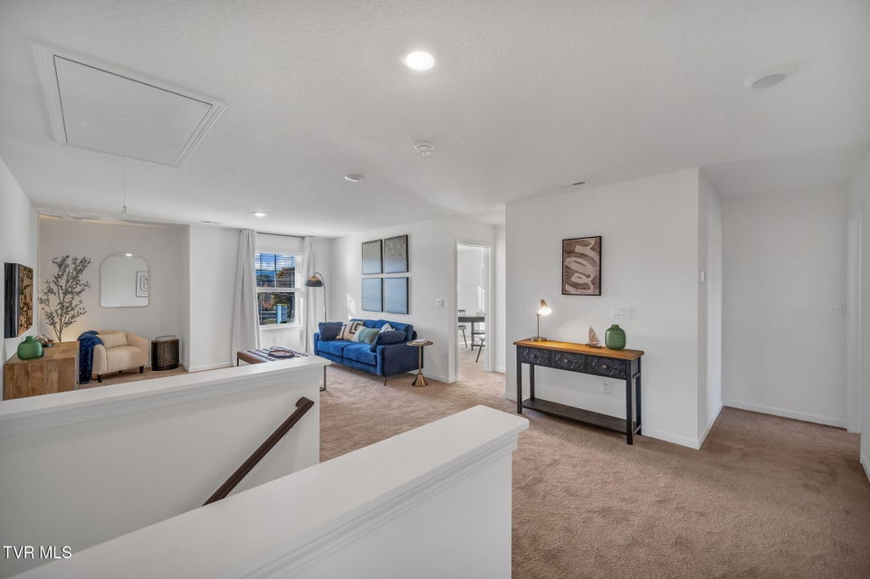 Photo #15: 241 Artist Avenue