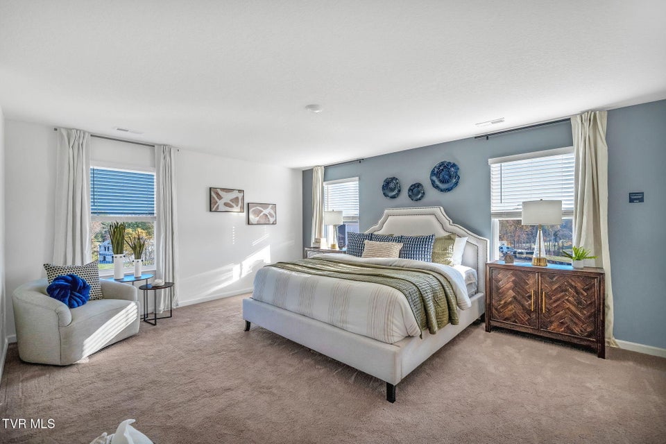 Photo #24: 241 Artist Avenue