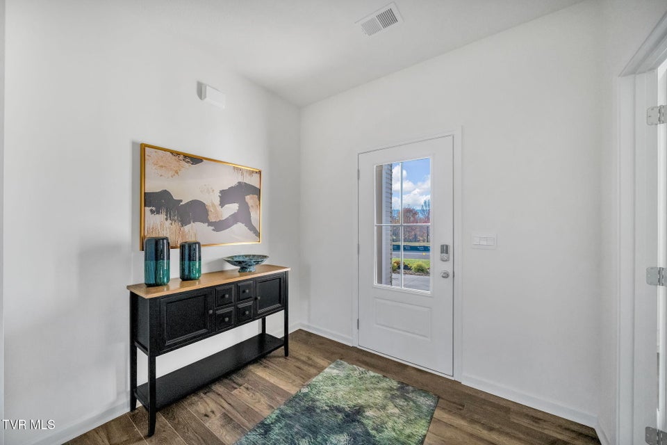 Photo #13: 249 Artist Avenue