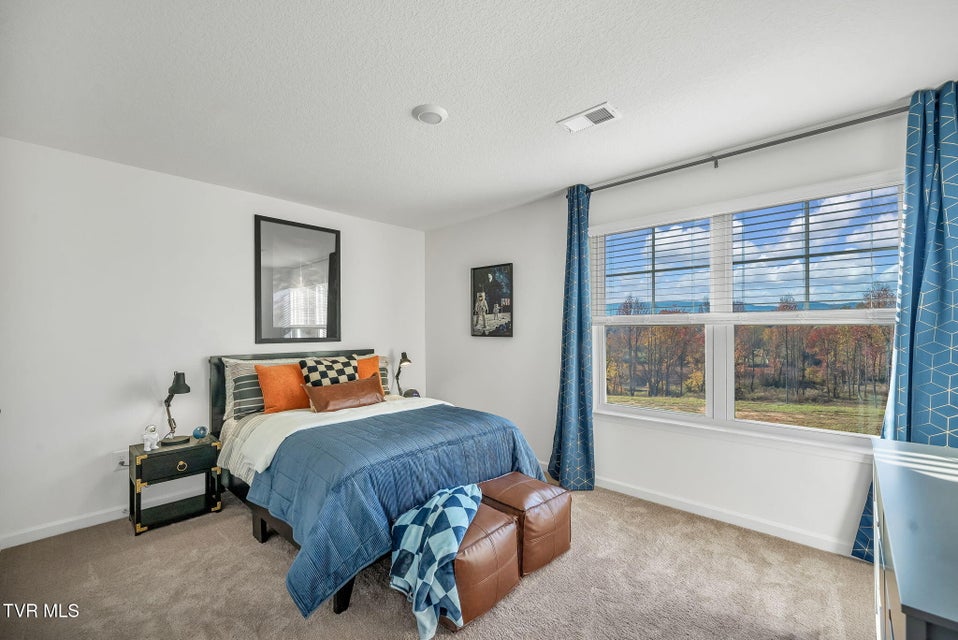 Photo #20: 249 Artist Avenue