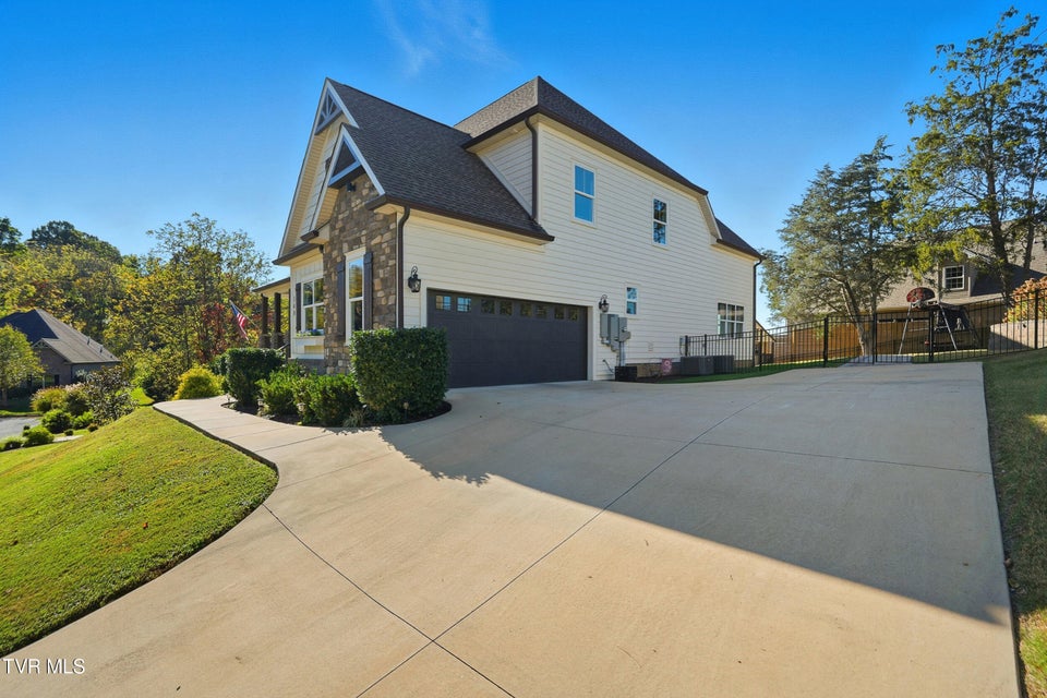 Photo #6: 140 Christine Court