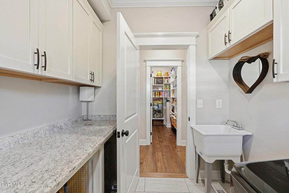 Photo #26: 140 Christine Court