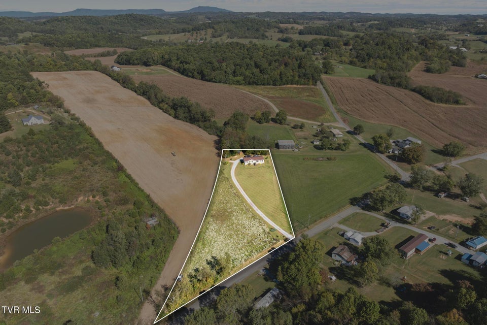 Photo #37: 8535 Old Stage Road