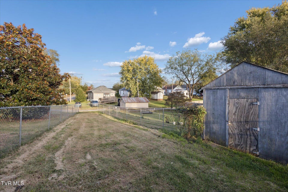 Photo #27: 1320 Mimosa Drive