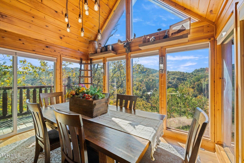 Photo #13: 1560 Starwood Way