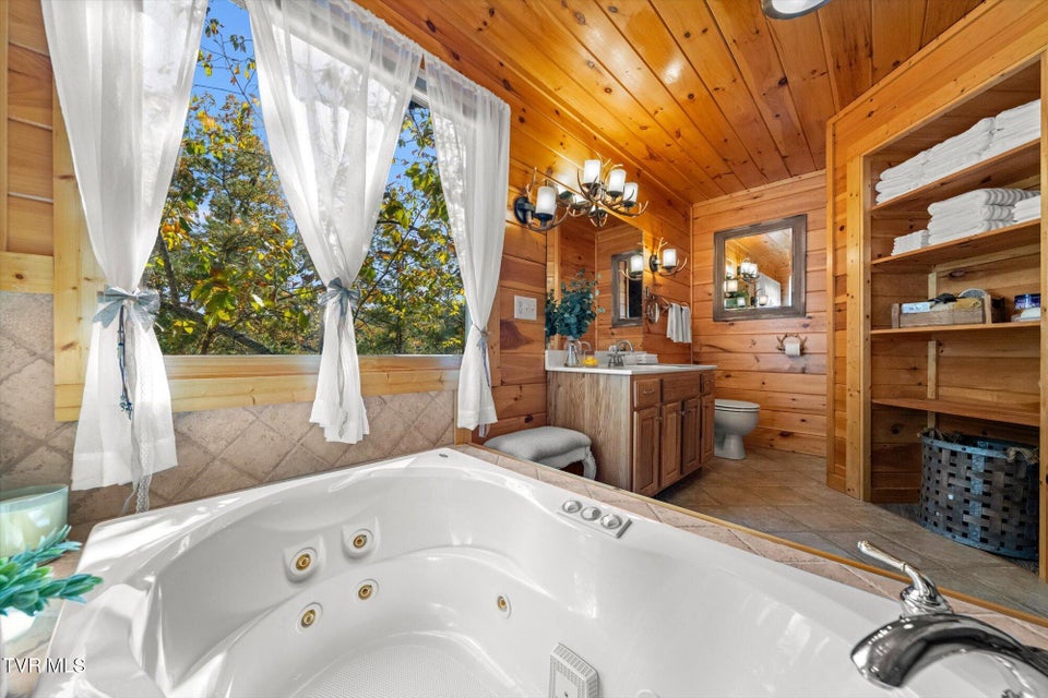 Photo #20: 1560 Starwood Way