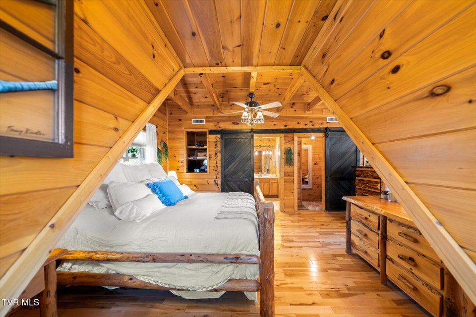 Photo #22: 1560 Starwood Way