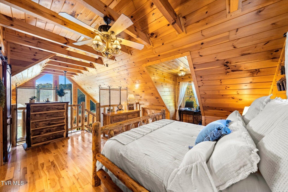 Photo #23: 1560 Starwood Way