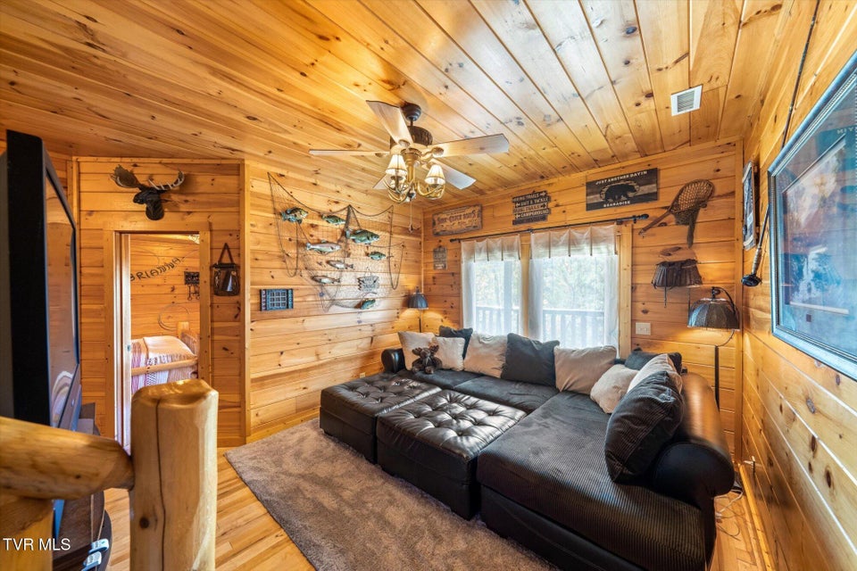 Photo #26: 1560 Starwood Way