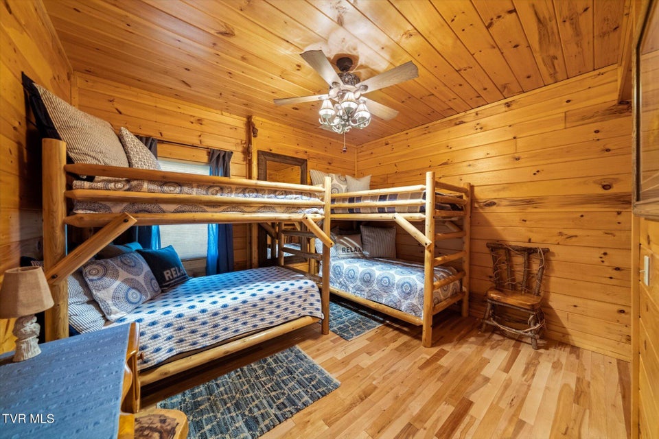 Photo #30: 1560 Starwood Way