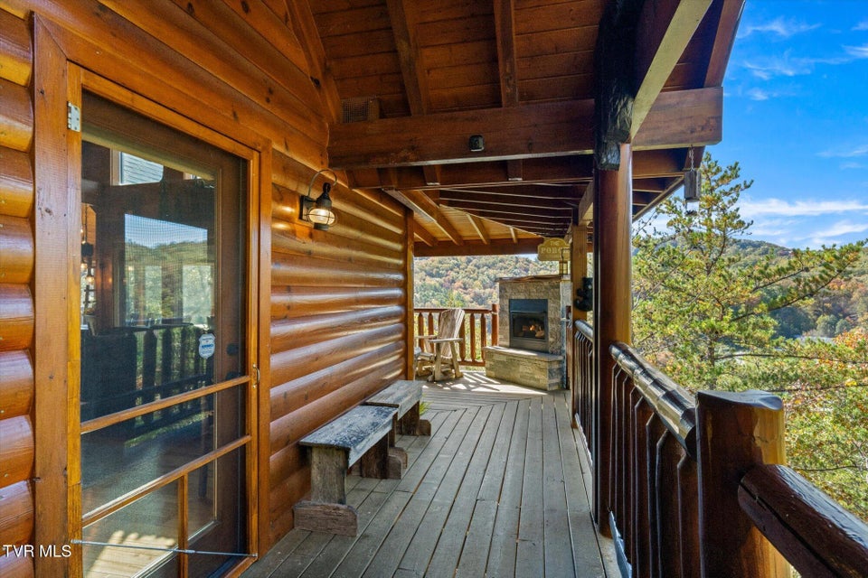 Photo #33: 1560 Starwood Way