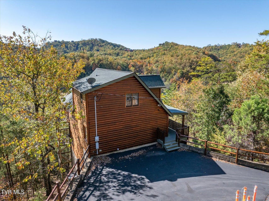 Photo #36: 1560 Starwood Way