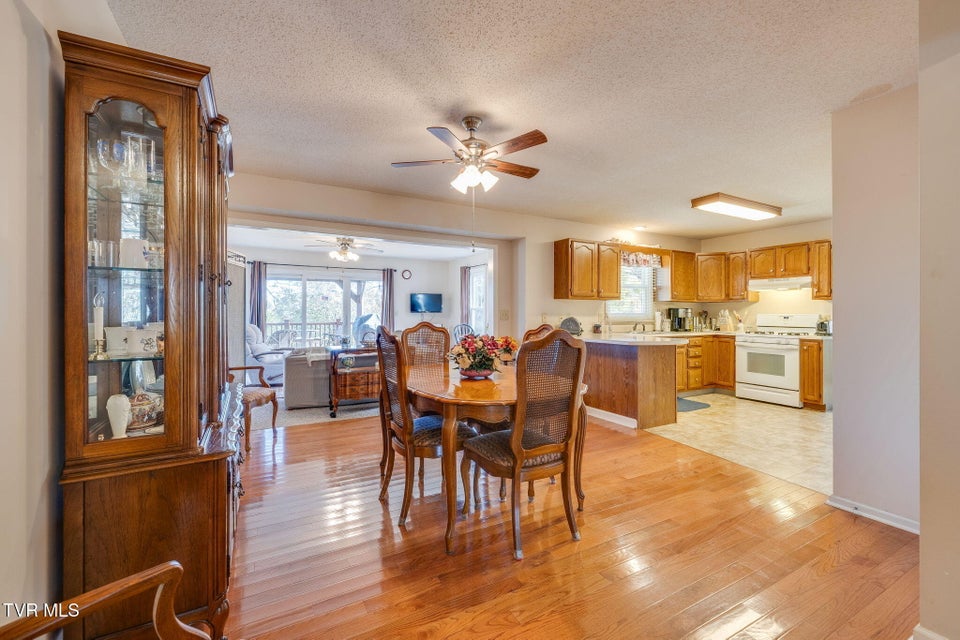 Photo #9: 4116 Bradford Lane