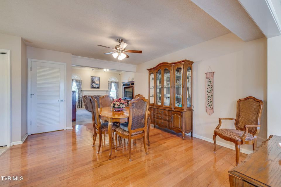 Photo #10: 4116 Bradford Lane