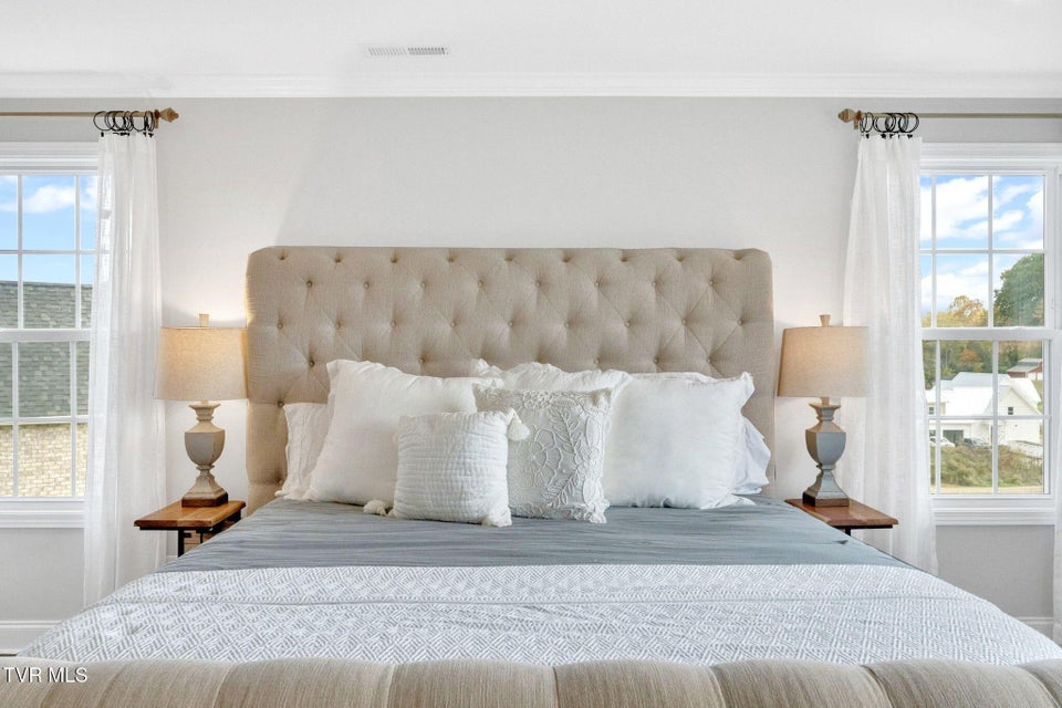 Photo #33: 3324 Cottage Green Court