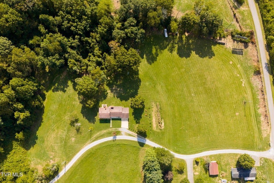 Photo #12: 19418 Brandywine Road