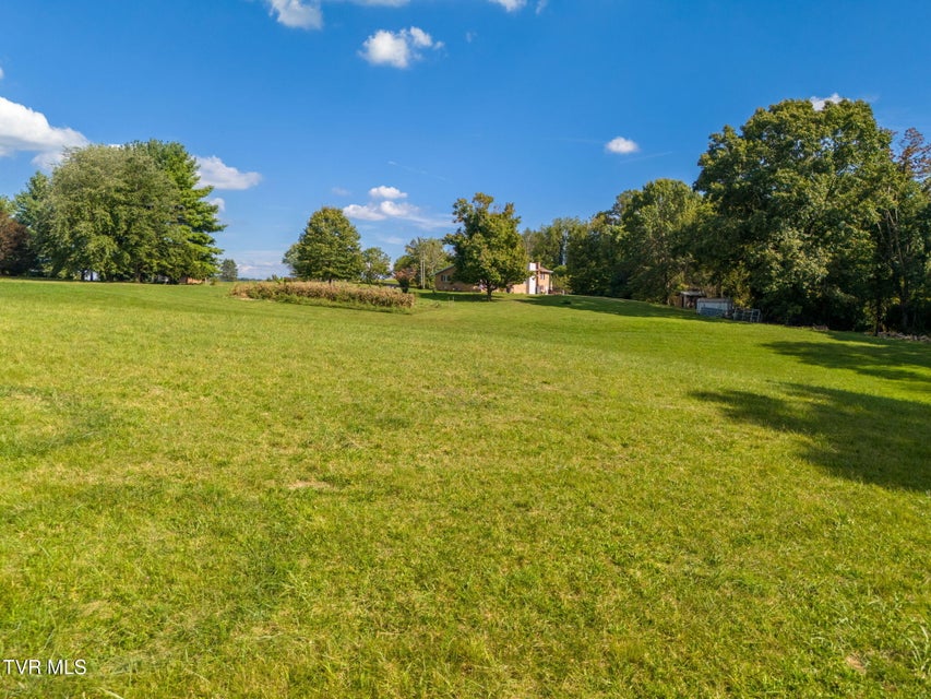 Photo #17: 19418 Brandywine Road