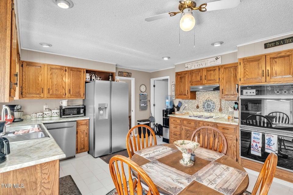 Photo #30: 19418 Brandywine Road