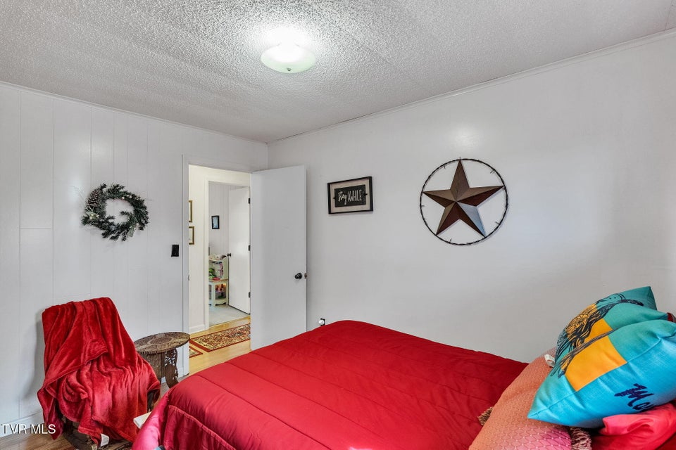 Photo #46: 19418 Brandywine Road