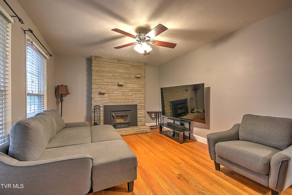 Photo #6: 312 Merman Road Road