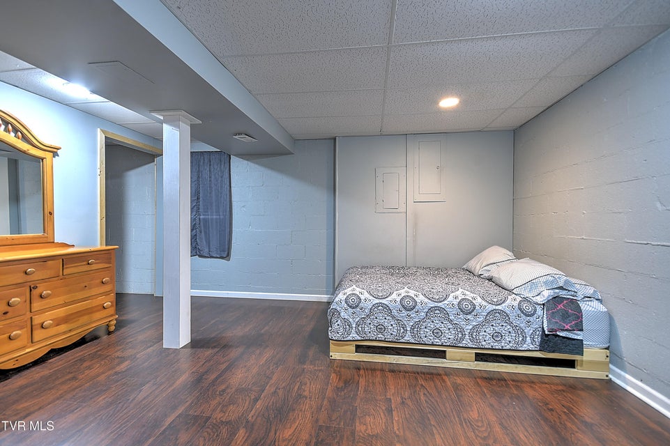 Photo #42: 312 Merman Road Road