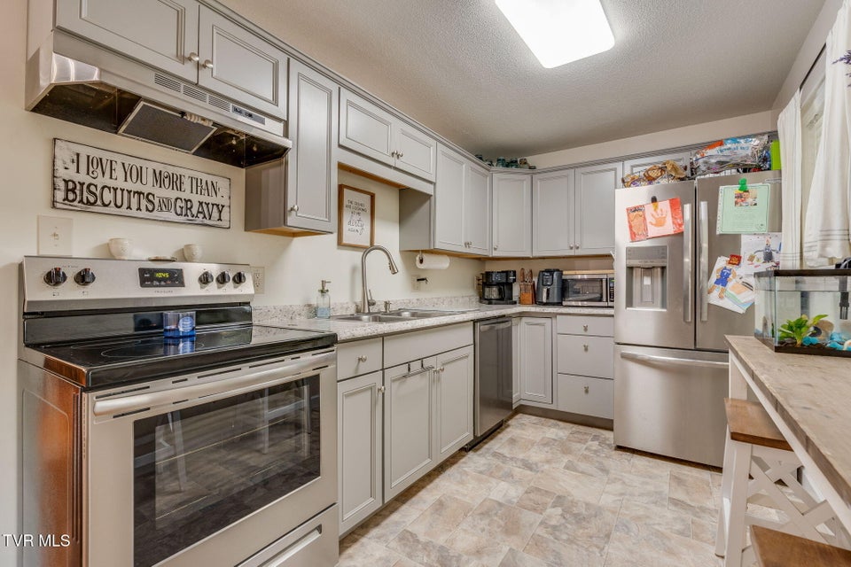 Photo #13: 808 Liberty Drive