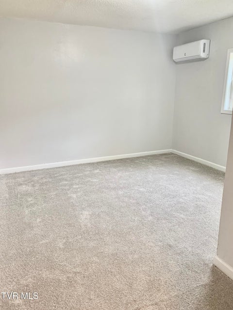 Photo #19: 192 Old Charity Hill Road