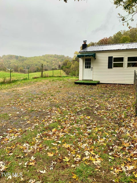 Photo #28: 192 Old Charity Hill Road