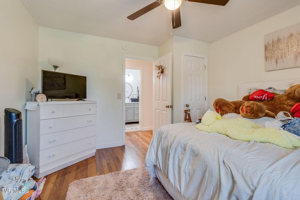 Photo #27: 808 Liberty Drive