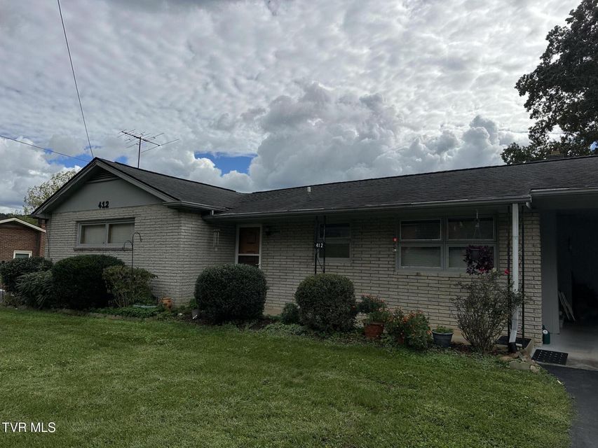 Photo #76: 412 Lakeside Drive