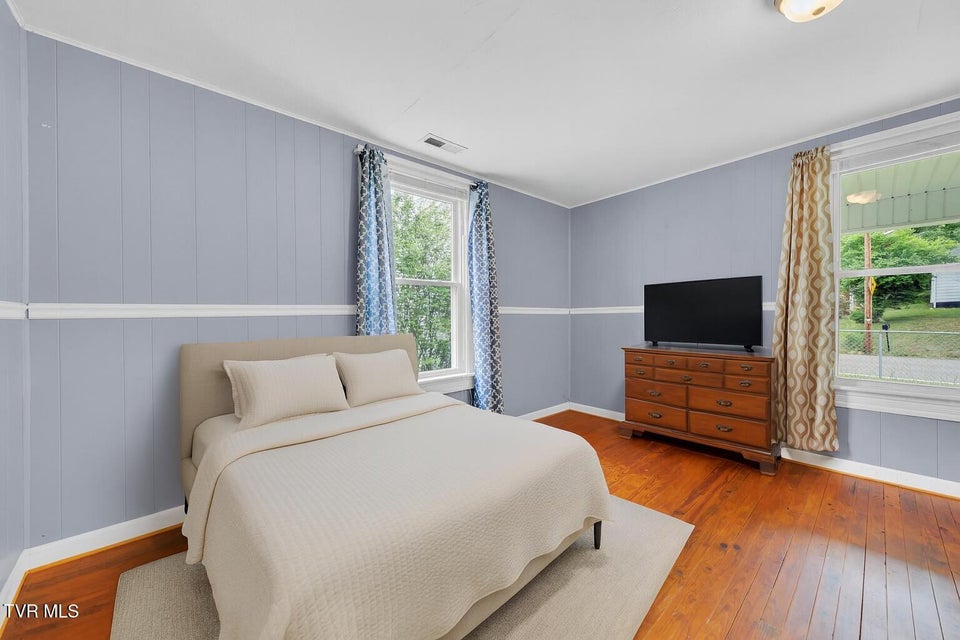 Photo #13: 382 Texas Avenue