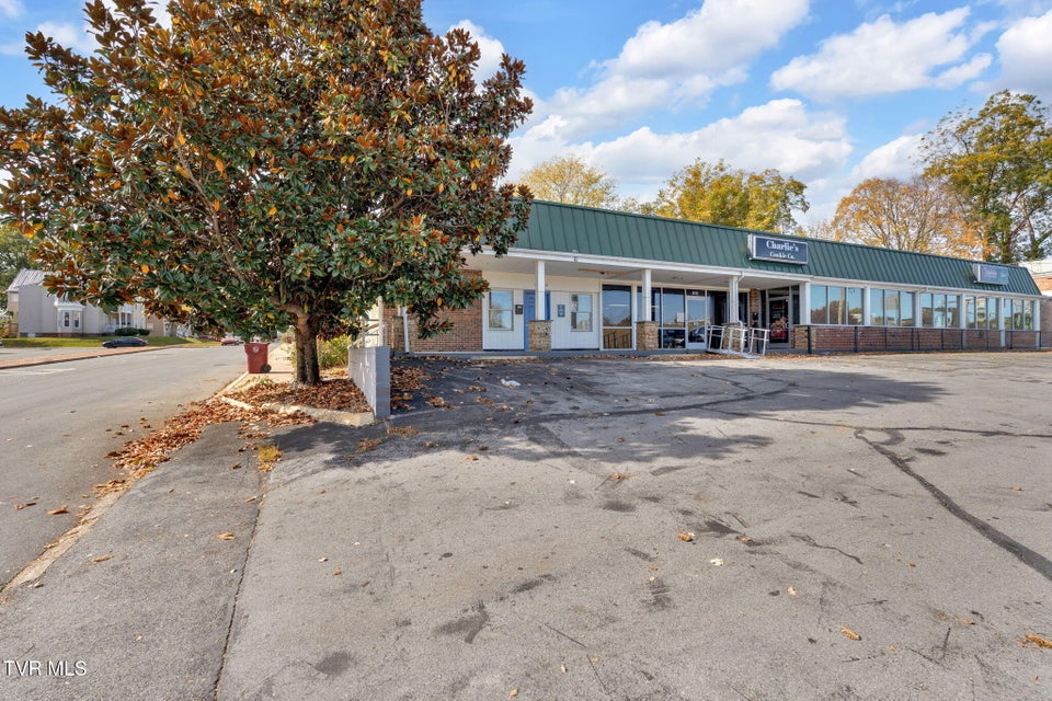 Photo #2: 401 Elm Street