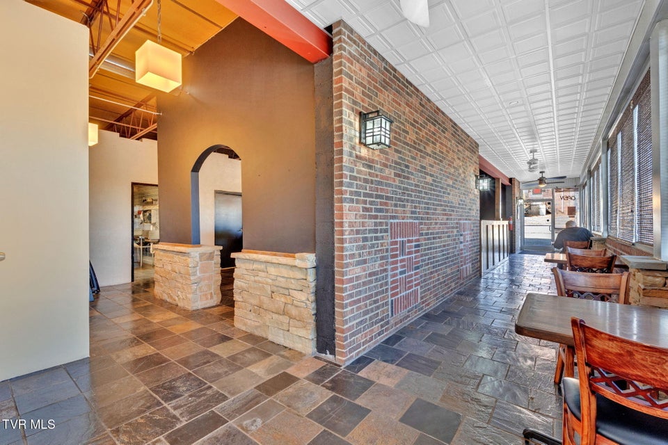 Photo #12: 401 Elm Street