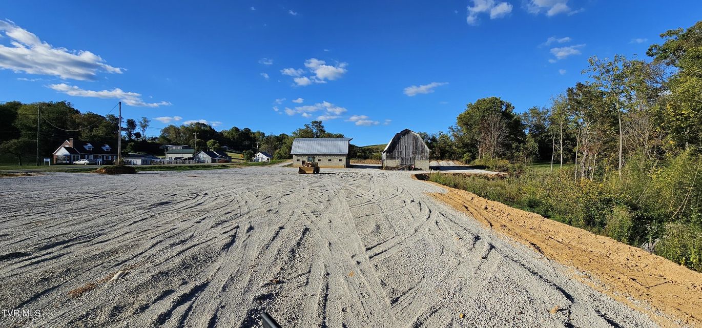 Photo #3: 14005 Glenbrook Avenue