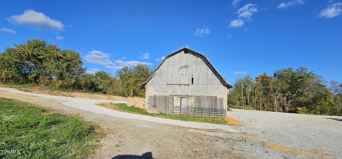 Photo #6: 14005 Glenbrook Avenue