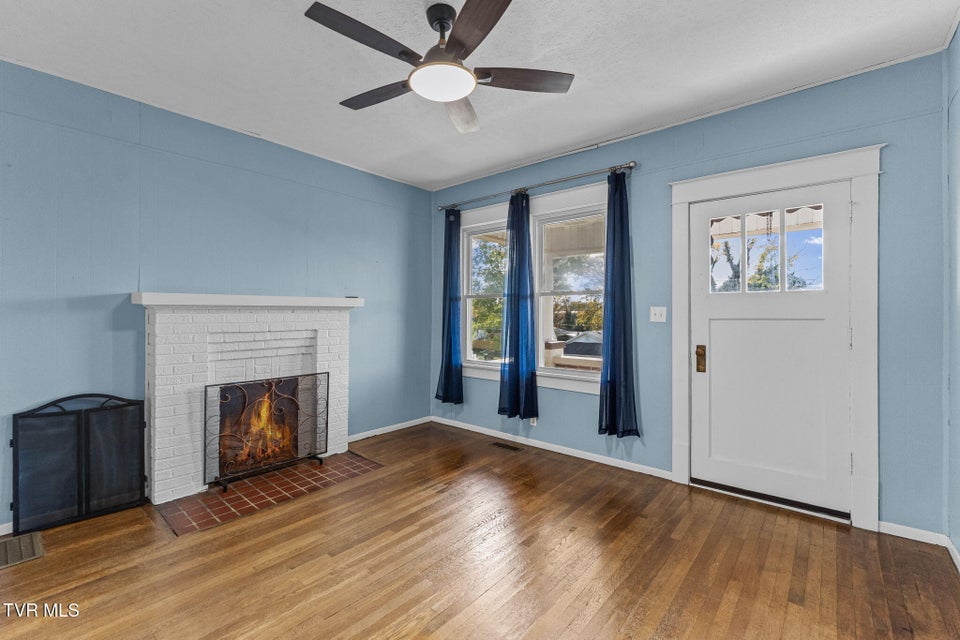 Photo #9: 1023 Arlington Avenue