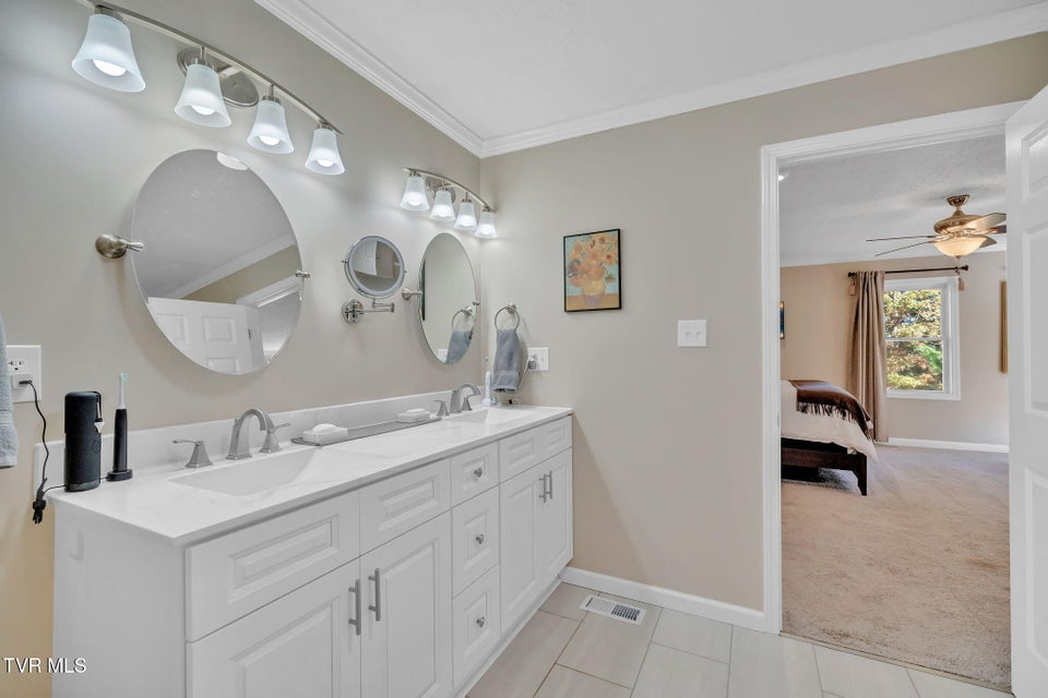 Photo #36: 106 Hasty Boulevard