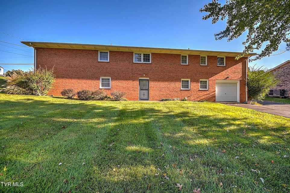 Photo #45: 2402 Circleview Drive