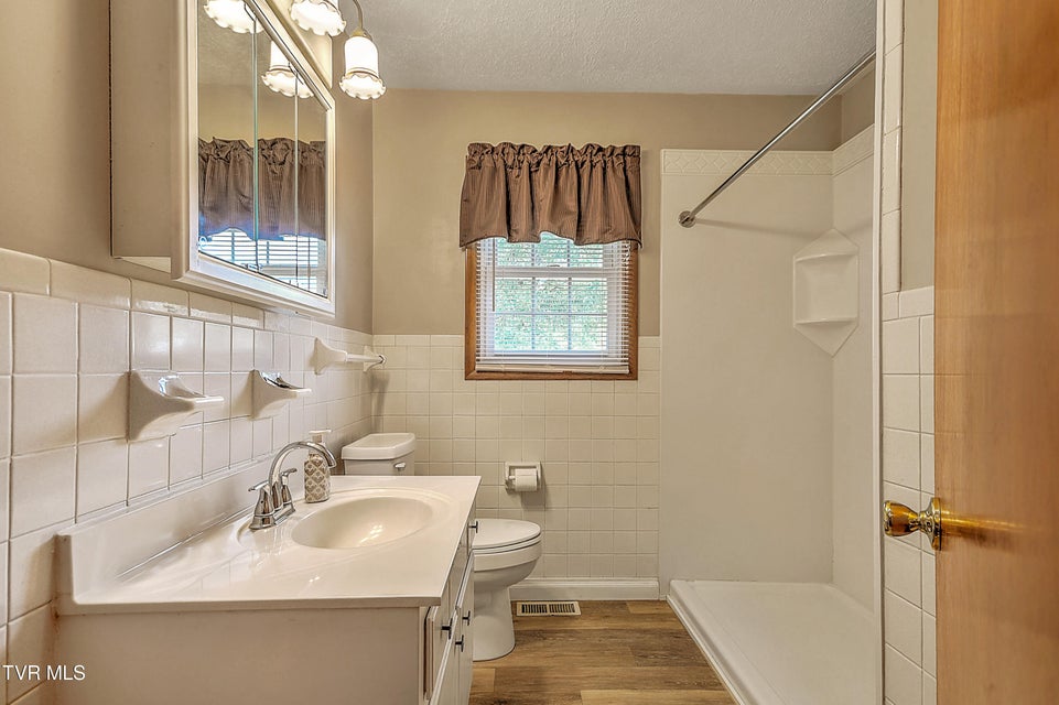 Photo #13: 2402 Circleview Drive