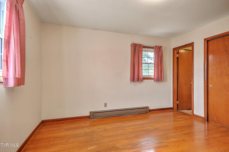 Photo #15: 2402 Circleview Drive