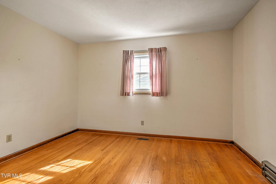 Photo #17: 2402 Circleview Drive