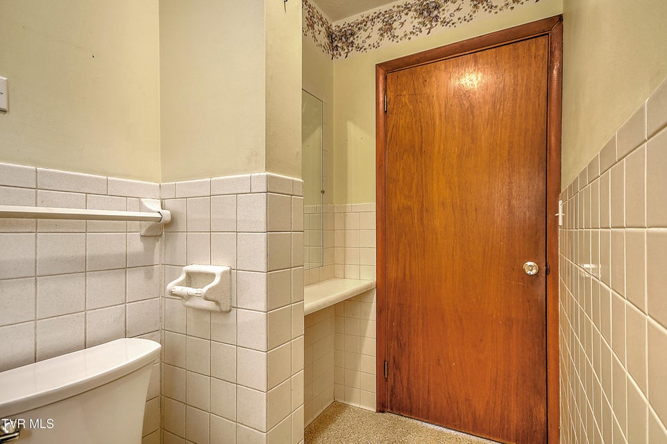 Photo #20: 2402 Circleview Drive