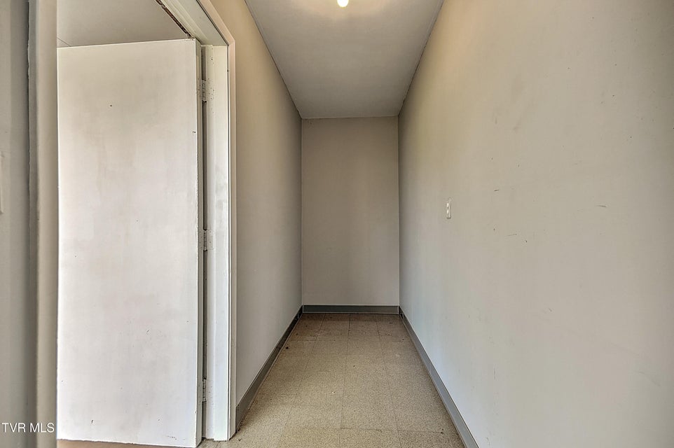 Photo #35: 2402 Circleview Drive