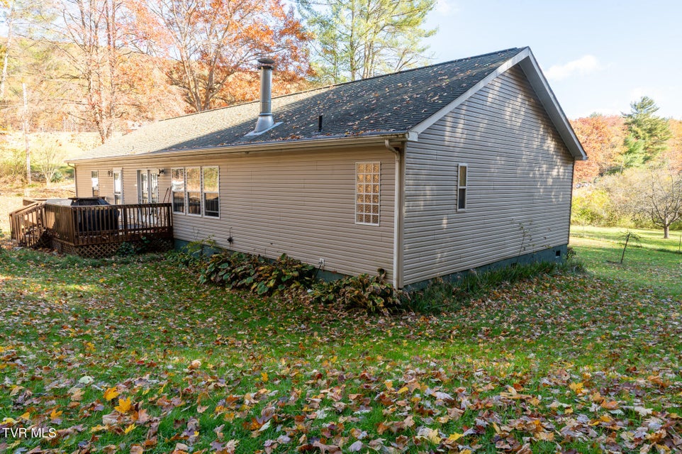 Photo #26: 369 Back Road