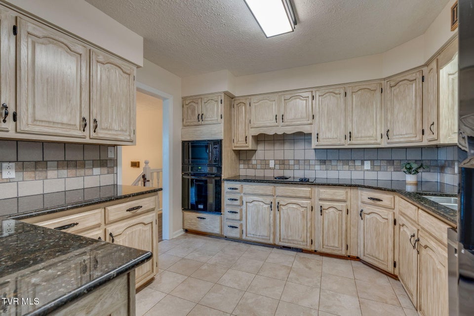 Photo #10: 2316 Colonial View Road