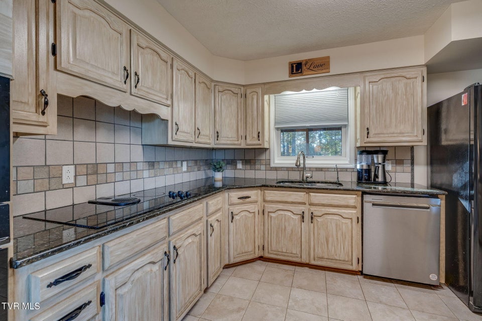 Photo #9: 2316 Colonial View Road