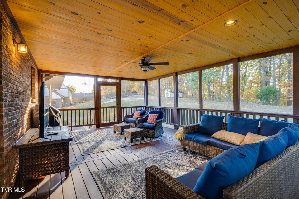 Photo #45: 2316 Colonial View Road